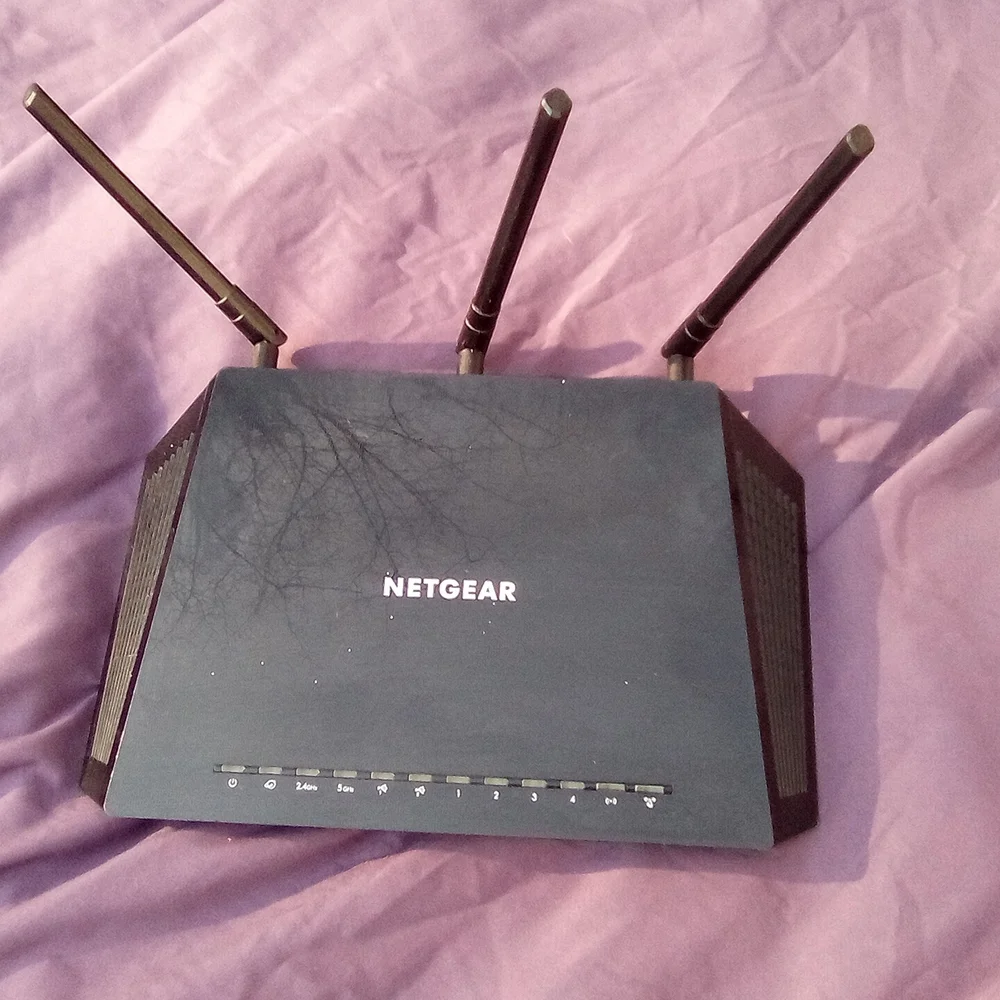 NETGEAR Black Wireless Router with Three External Antennas